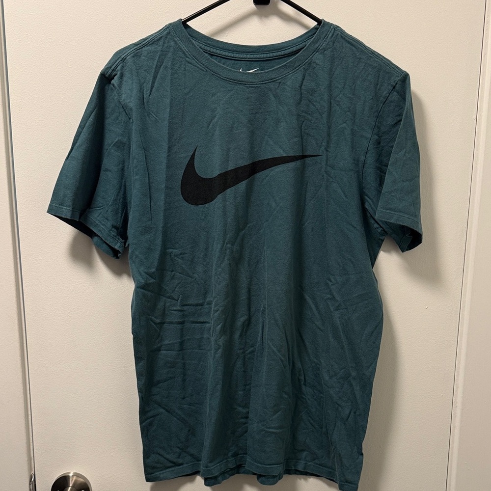 Nike Men's Dark Teal Short Sleeve Tee Size L